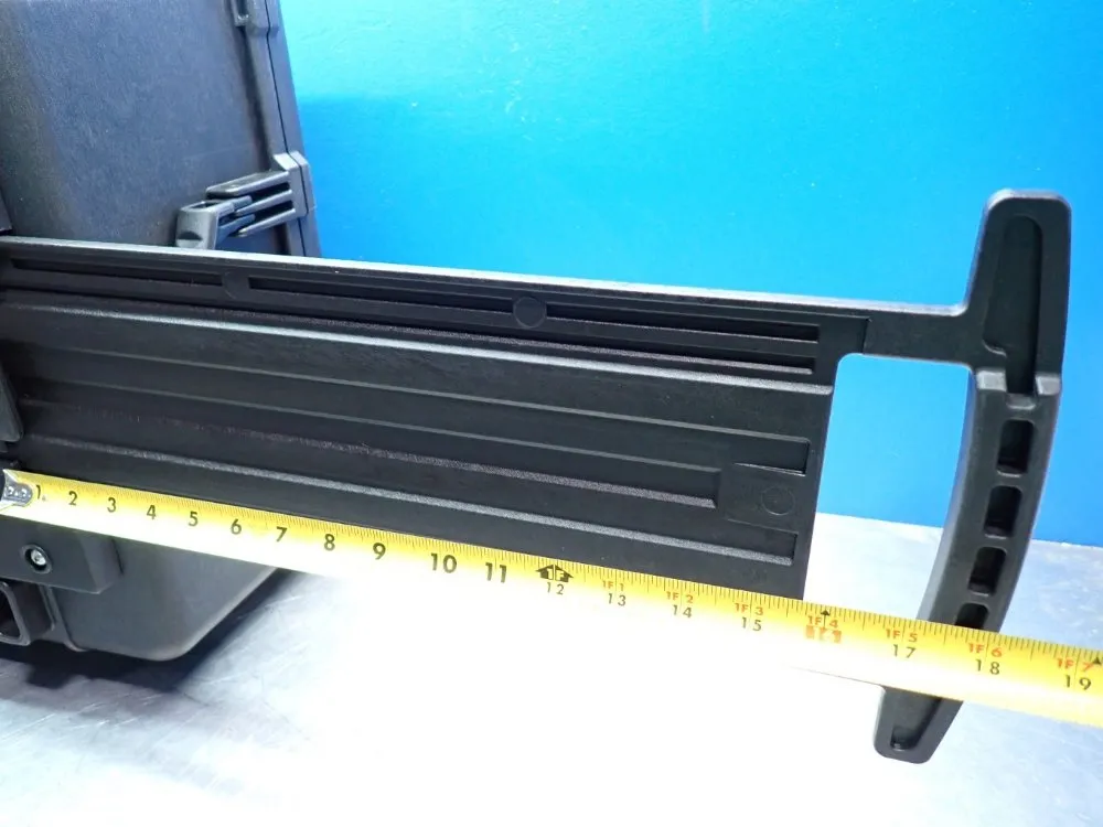 Pelican 1560 Case With Foam - 1560