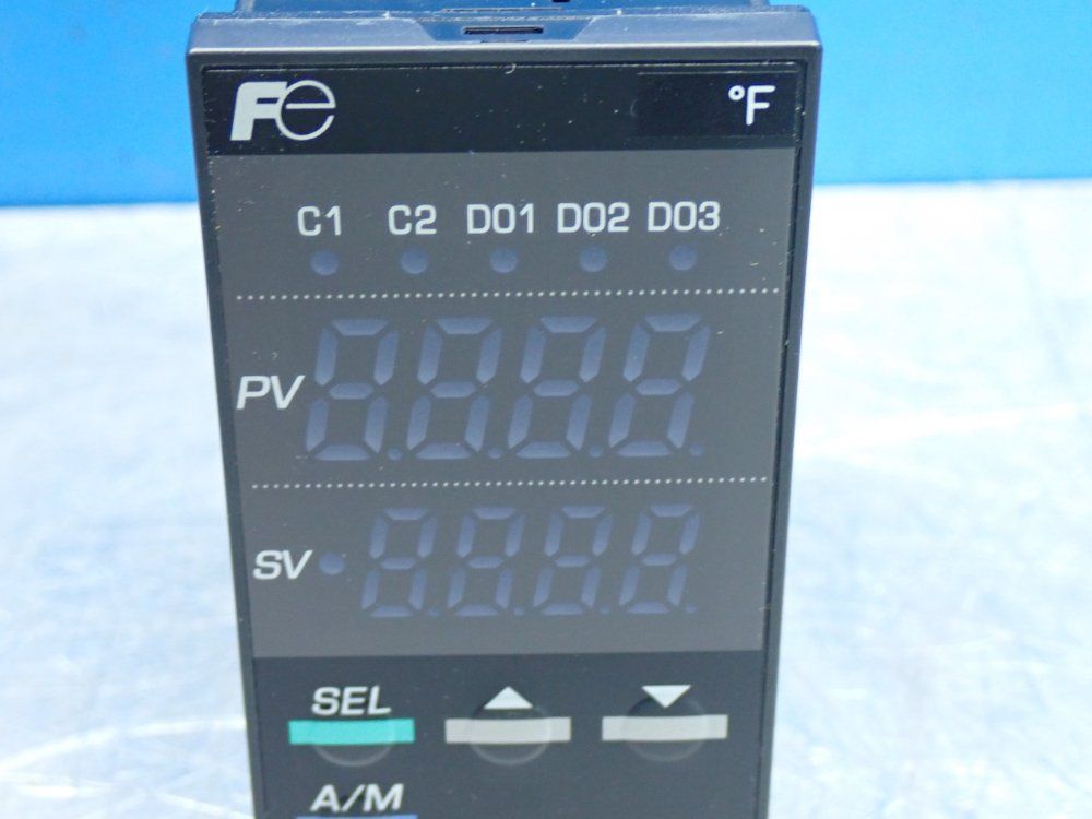 Fuji Pxg-series Temperature Controller - Pxg5vyy1-0vya1