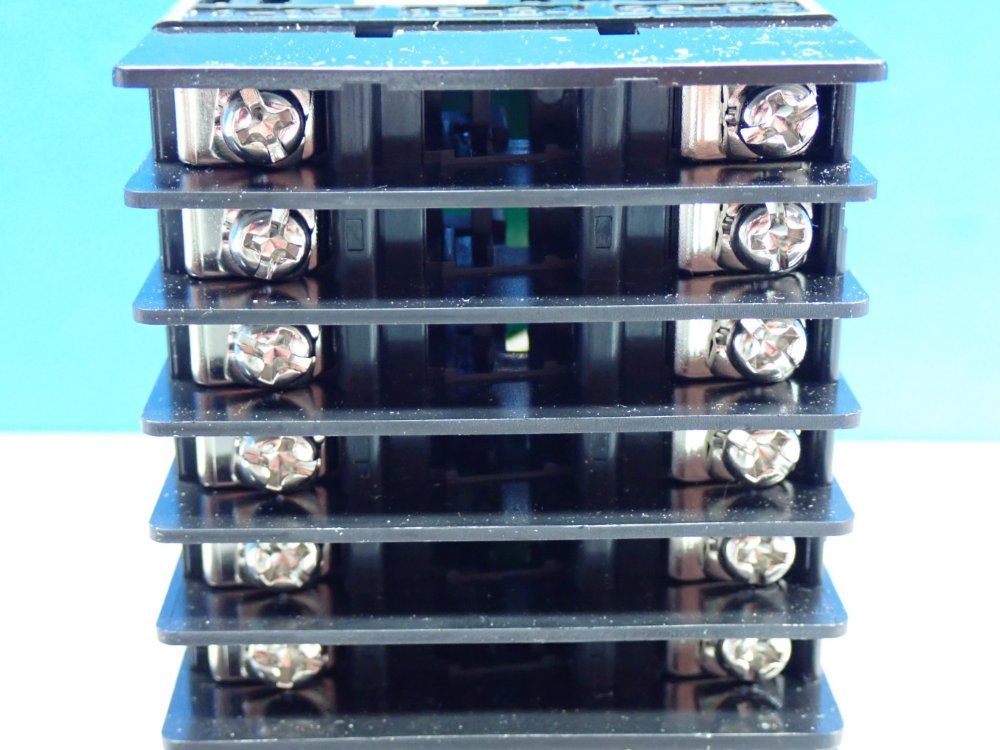 Fuji Pxg-series Temperature Controller - Pxg5vyy1-0vya1