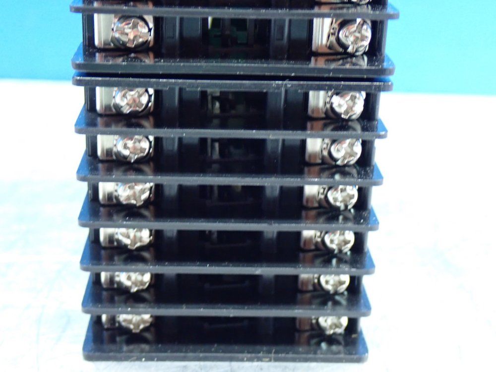 Fuji Pxg-series Temperature Controller - Pxg5vyy1-0vya1