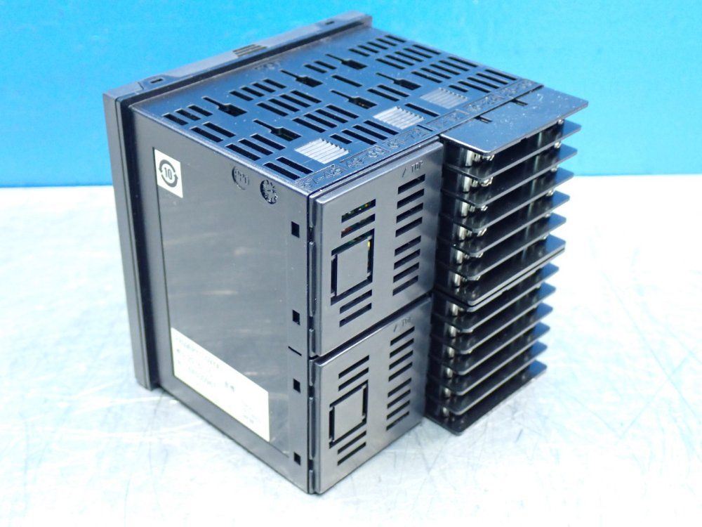 Fuji Digital Temperature Controller Unit Pxg-series - Pxg9ery1-0vya1