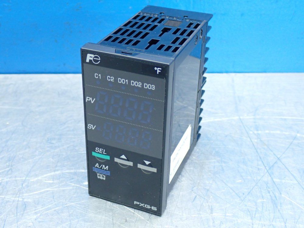 Fuji Pxg-series Digital Temperature Controller - Pxg5cyy1-0vya1
