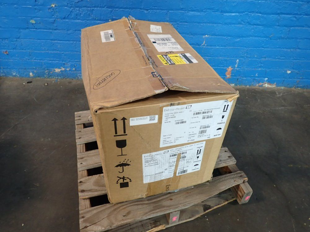 Endress Hauser Electromagnetic Flowmeter - 5w4c2h-v1t7/0