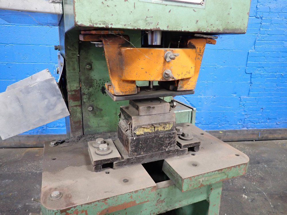 Hmi, Hydraulic Machincs Inc. Iron Worker - Hmi 42-20