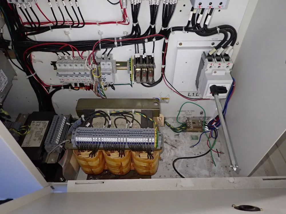 Btu International 350°c 2004 Btu International Pyramax98a Reflow Oven - Pyramax98a