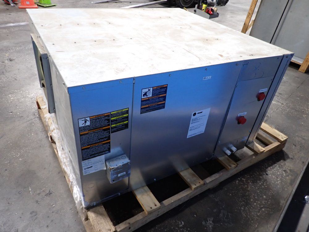 Trane Air Conditioner - Bchc090g2c0a1g02c000000b000000000000000
