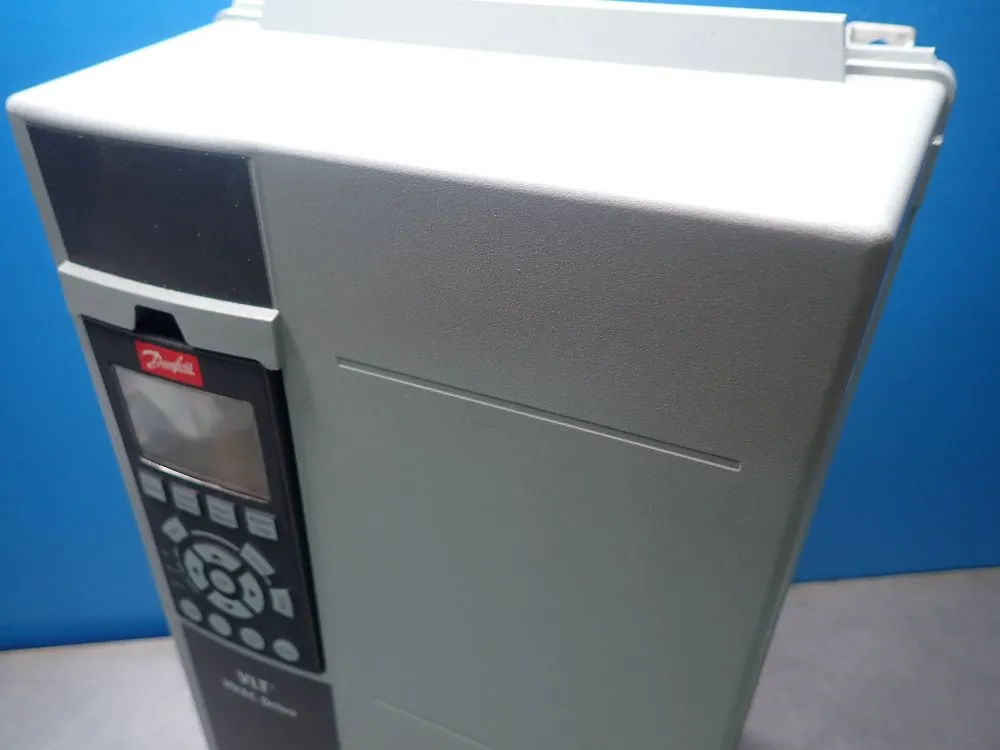 Danfoss 50/60hz, 5.5kw, 7.5hp Frequency Converter - 131b9877