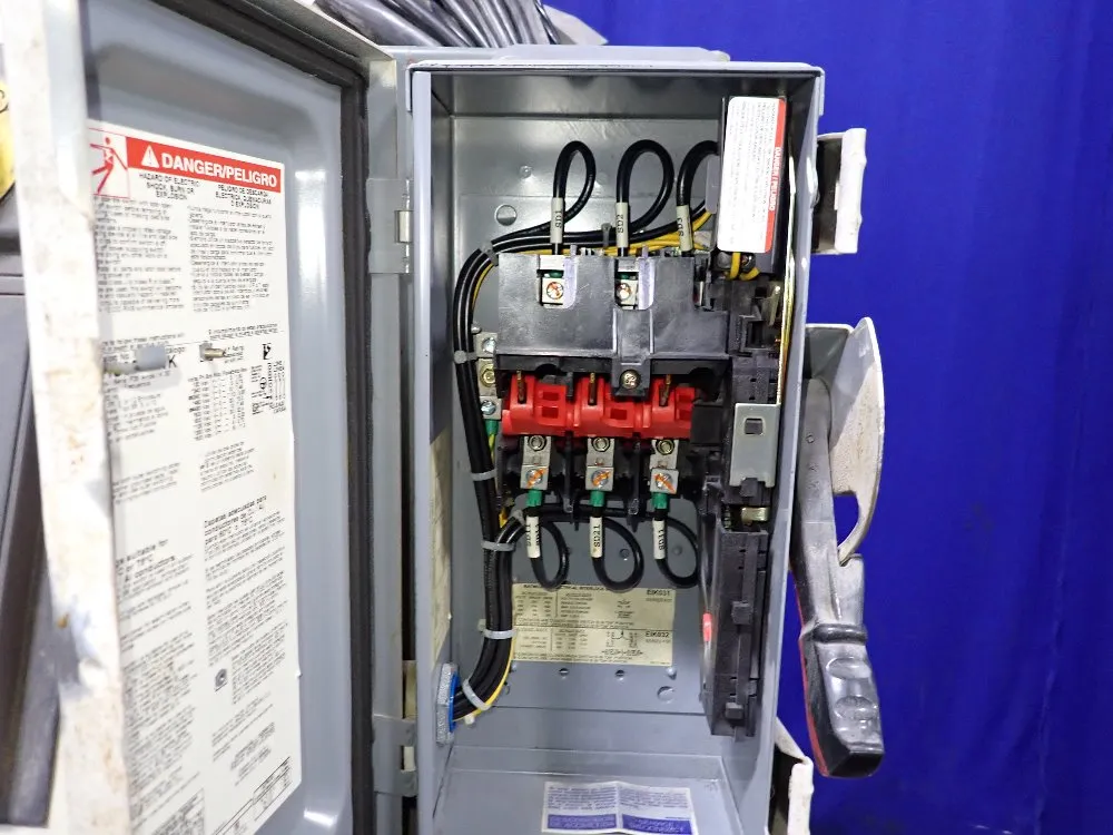 Fanuc 2004 Fanuc M-710ib 70t Robot - M-710ib 70t