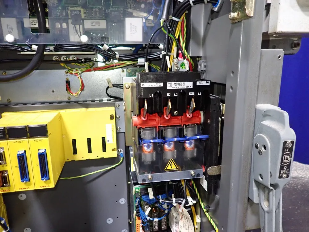 Fanuc 2004 Fanuc M-710ib 70t Robot - M-710ib 70t