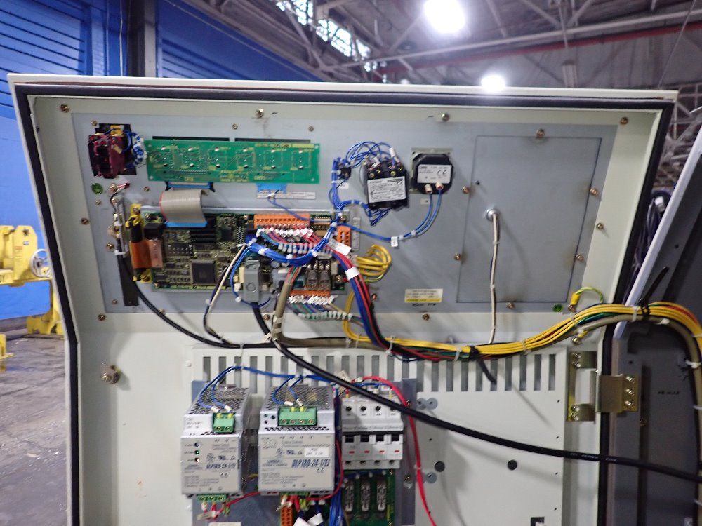 Fanuc 2004 Fanuc M-710ib 70t Robot - M-710ib 70t