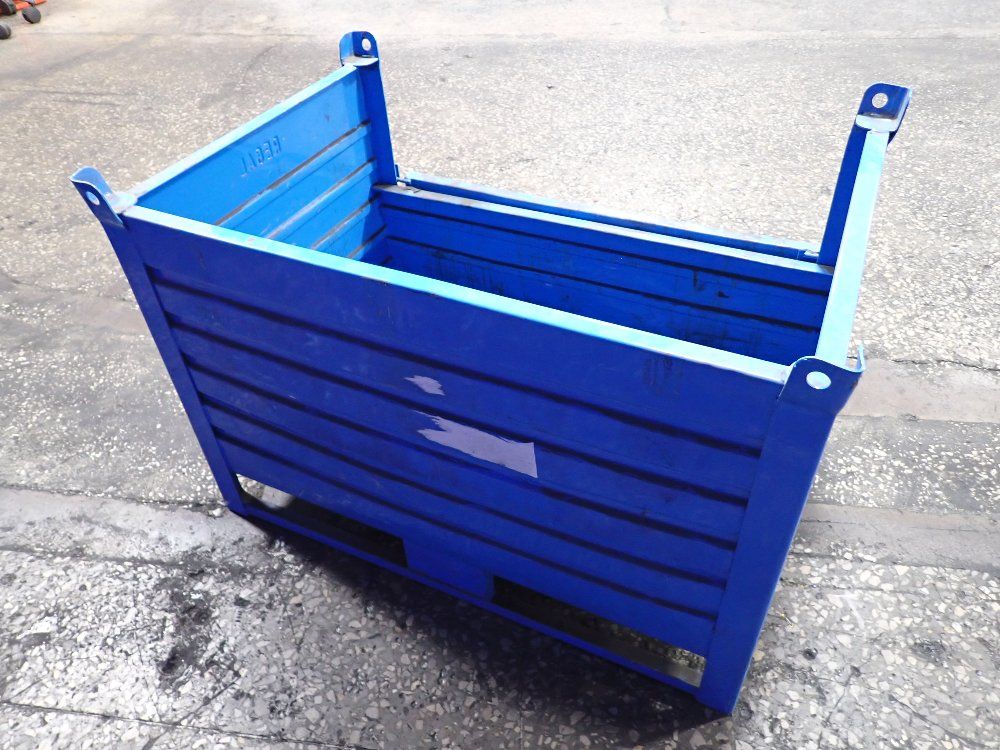Regal Stackable Baskets