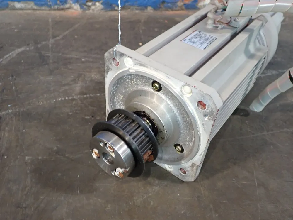 Yaskawa Servo Motor - Usasem-13yrw12