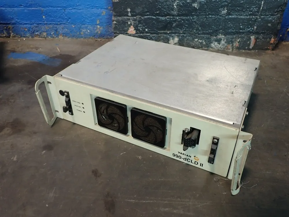 Varian Leak Detector - 990 Dcldii