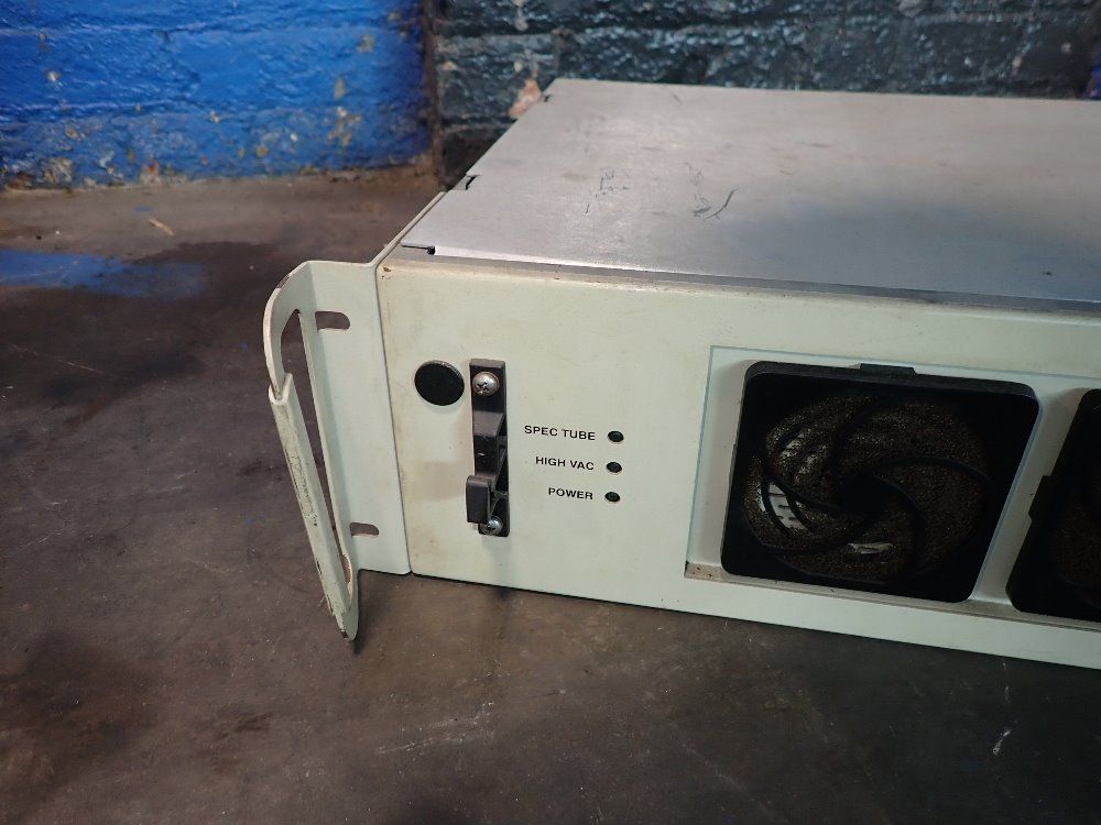 Varian Leak Detector - 990 Dcldii