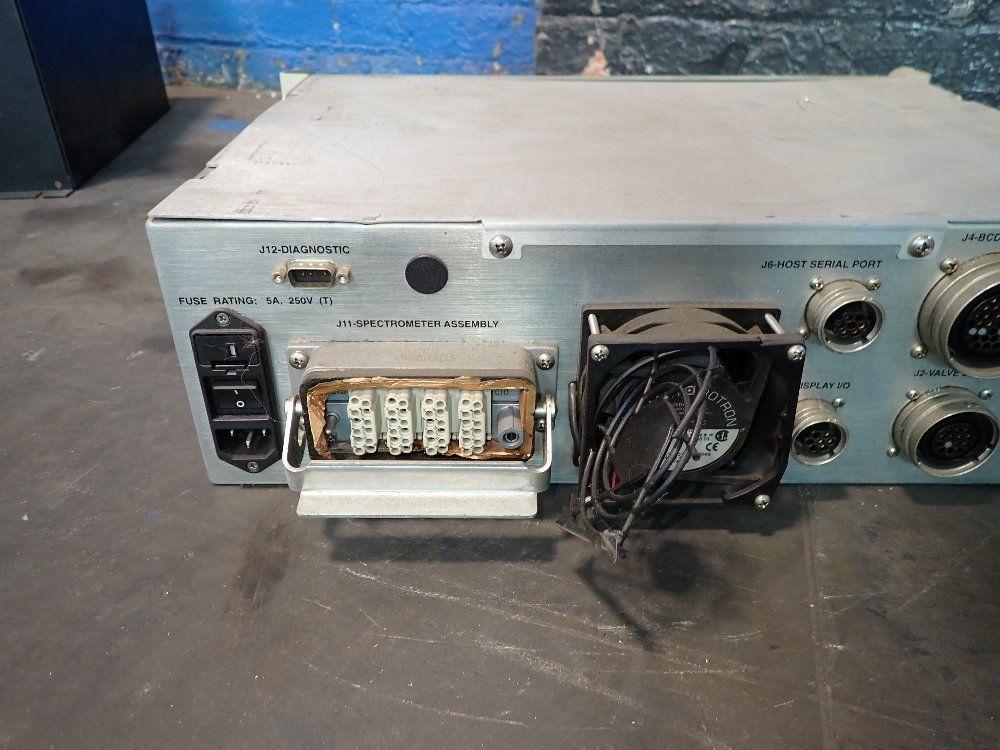 Varian Leak Detector - 990 Dcldii