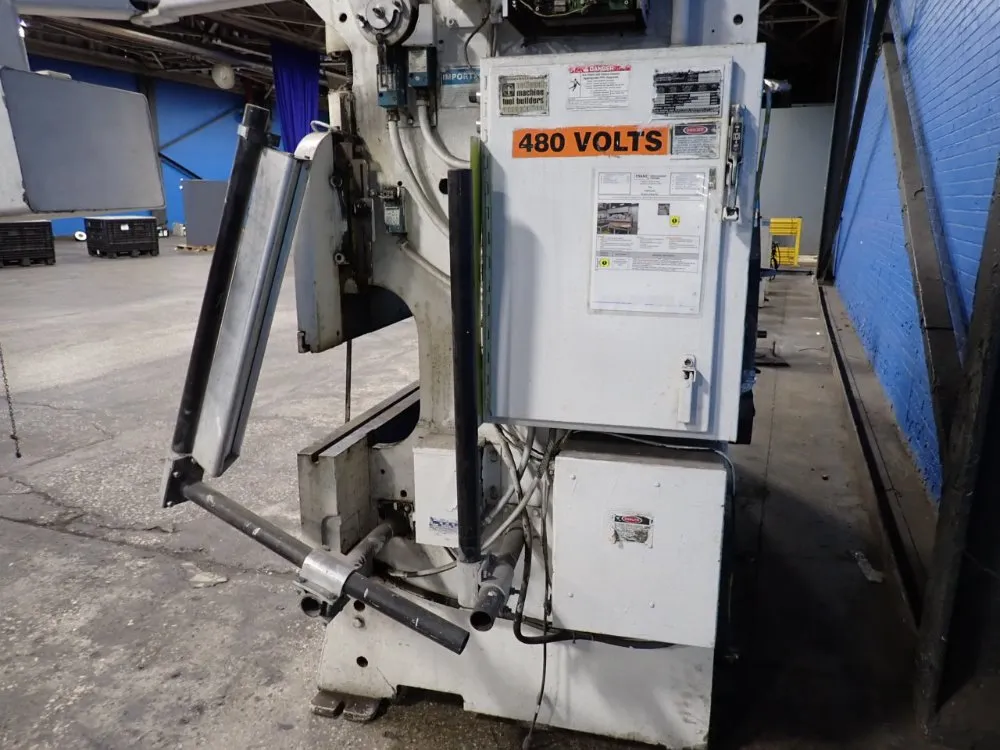 Diacro 75 Ton Hydraulic Press Brake - 75t10