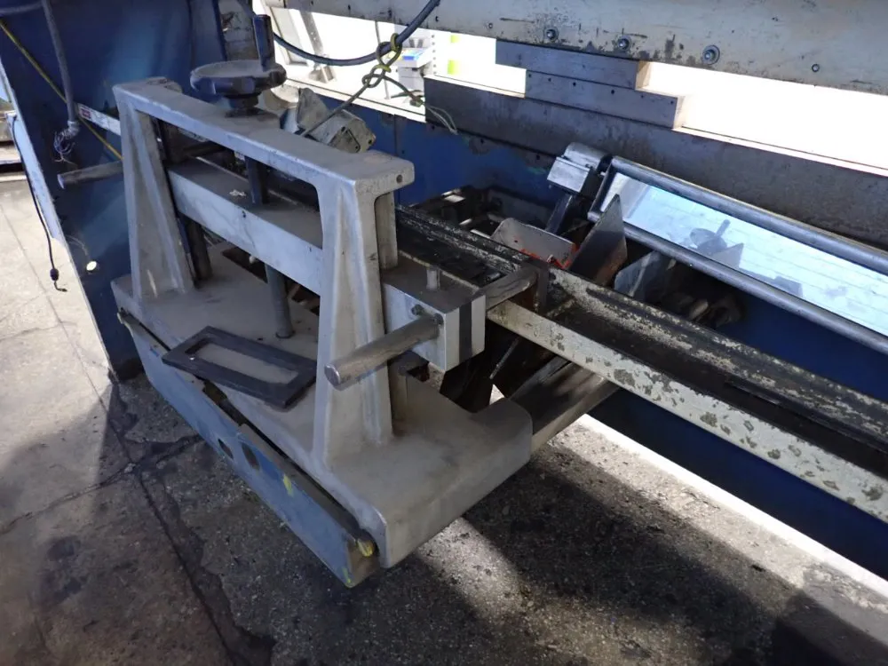 Diacro 75 Ton Hydraulic Press Brake - 75t10