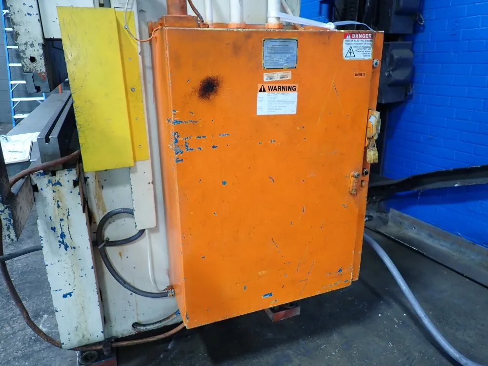 Cincinnati 230 Ton X 12' Press Brake - 230cbii X 10ft