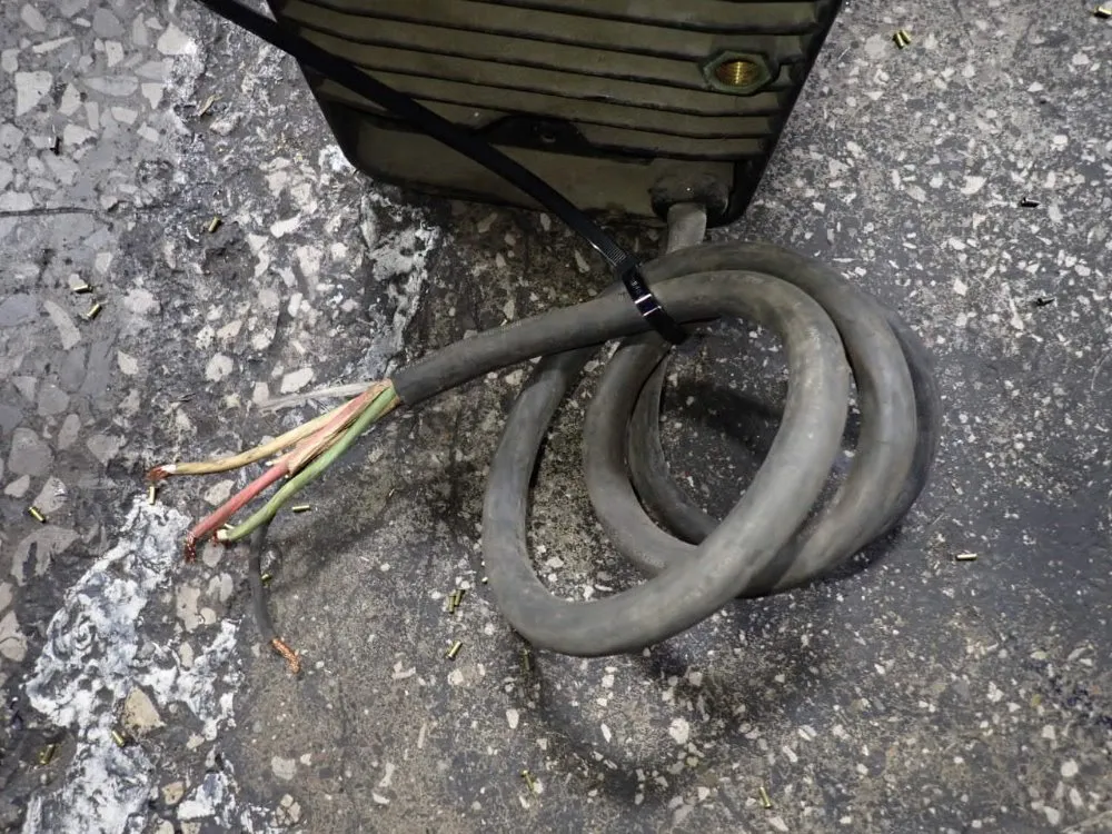 Miller 200 Amps Welder - Maxstar 200