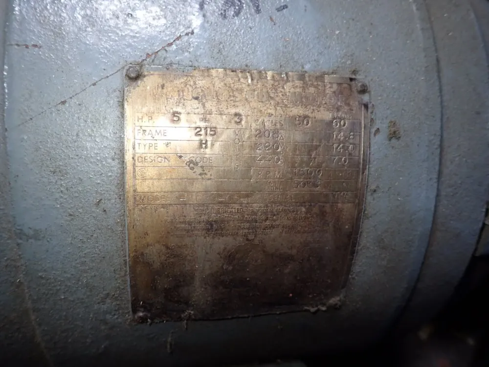 Milwaukee 13"x47" Vertical Mill - 2