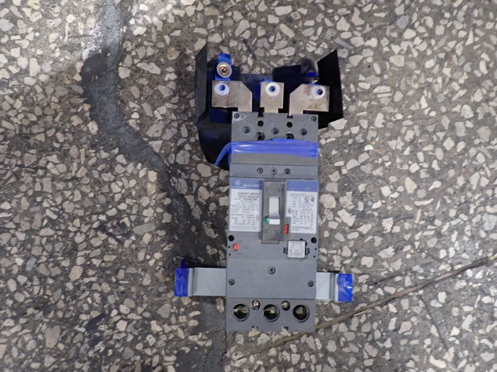 General Electric Circuit Breaker - Sfha36at0250