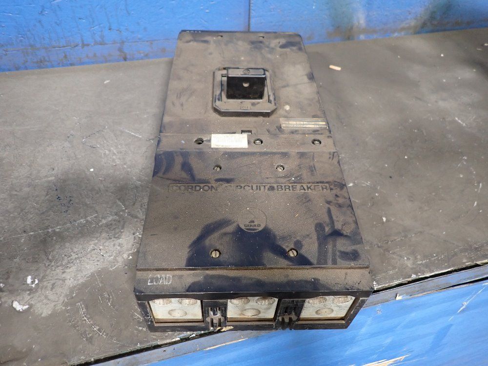 Cordon Circuit Breaker