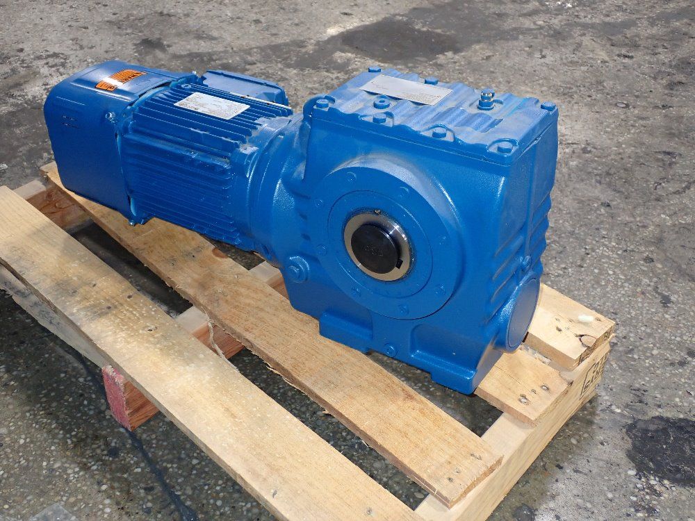 Sew 2 Hp Gear Drive - Sa77drn90la/be2hrct