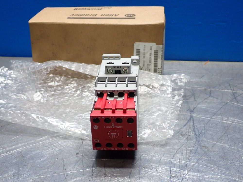 Allen-bradley 600v Ac Max Saftey Contactor - 100-c12e*10
