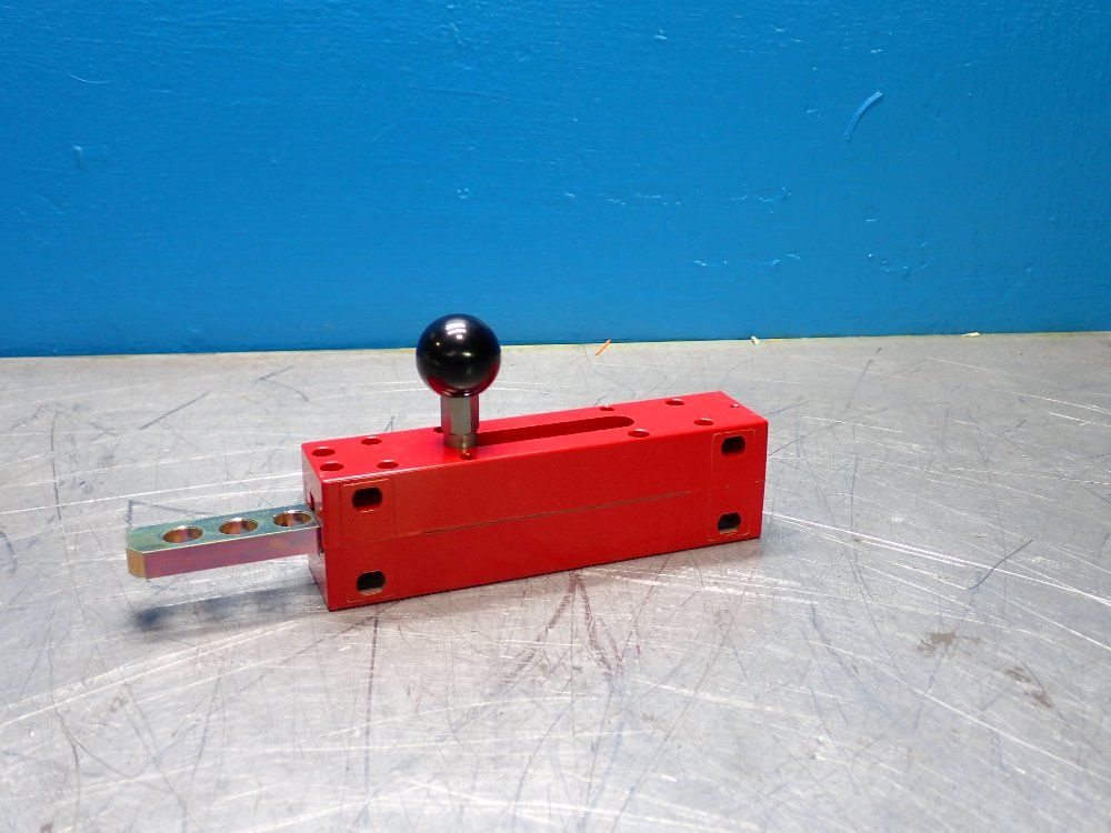 Telemecanique 10 A Gal Operating Key - Zcky101