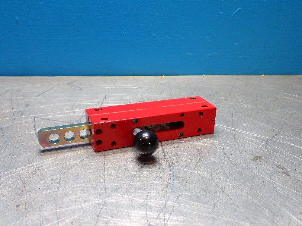 Telemecanique 10 A Gal Operating Key - Zcky101