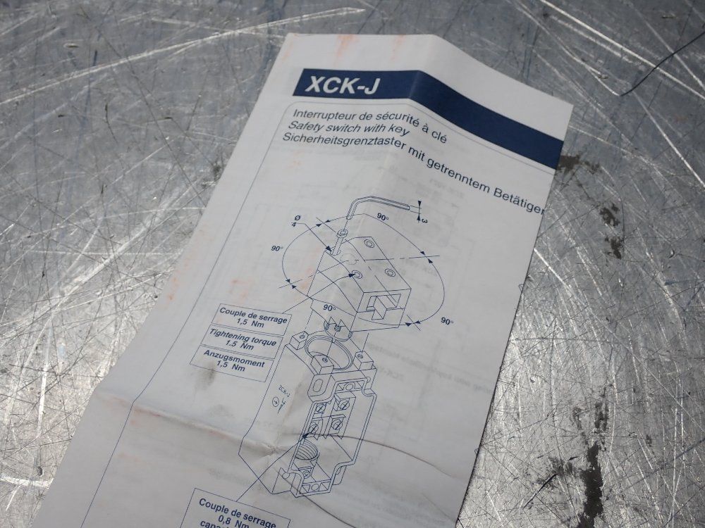 Telemecanique 10 A Gal Operating Key - Zcky101