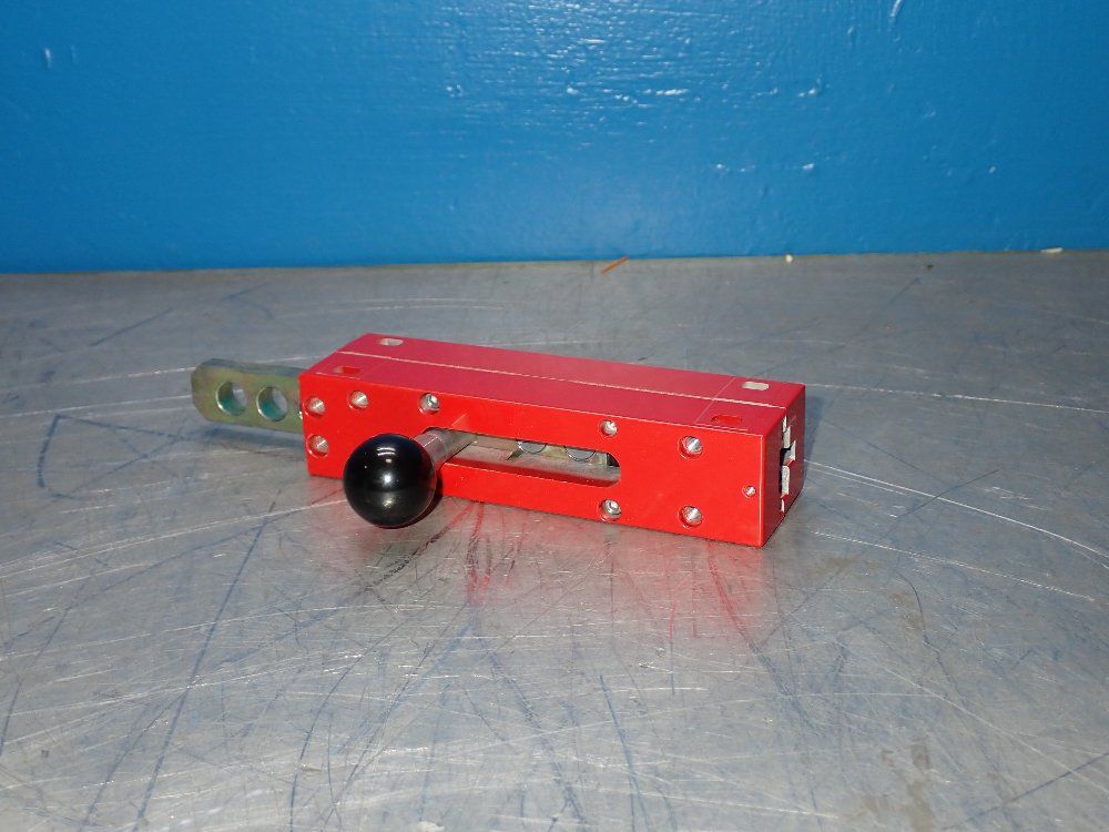 Telemecanique 10 A Gal Operating Key - Zcky101