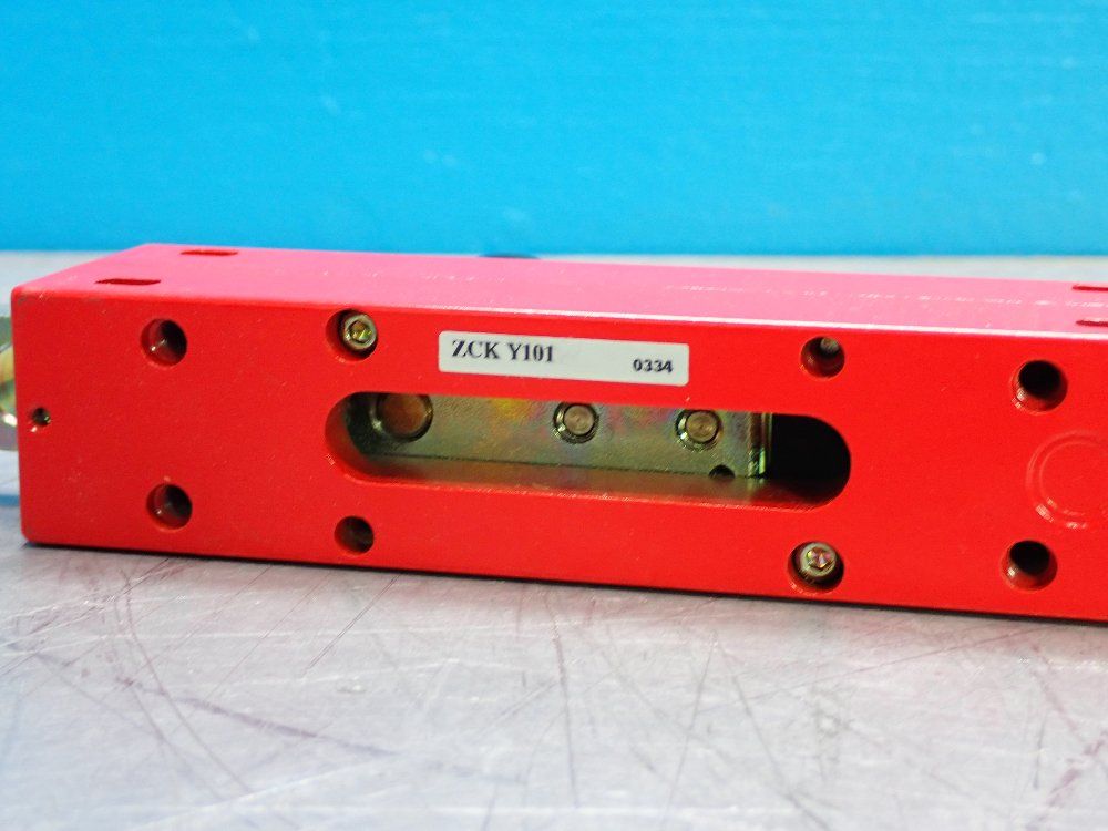 Telemecanique Straight Actuator Sliding Bolt - Zck Y101