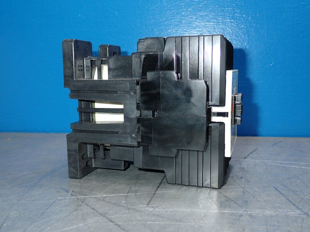 Fuji Electric 40hp Contactor - Sc-n2s/g