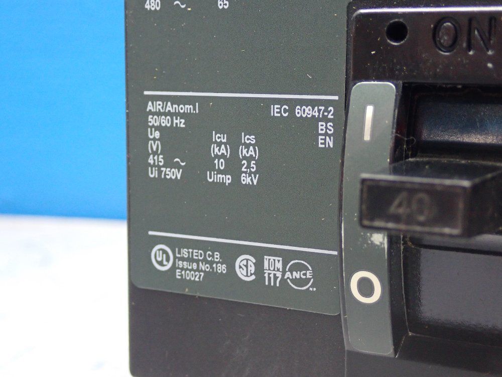 Square D 40 Amp Circuit Breaker - Fcl34040