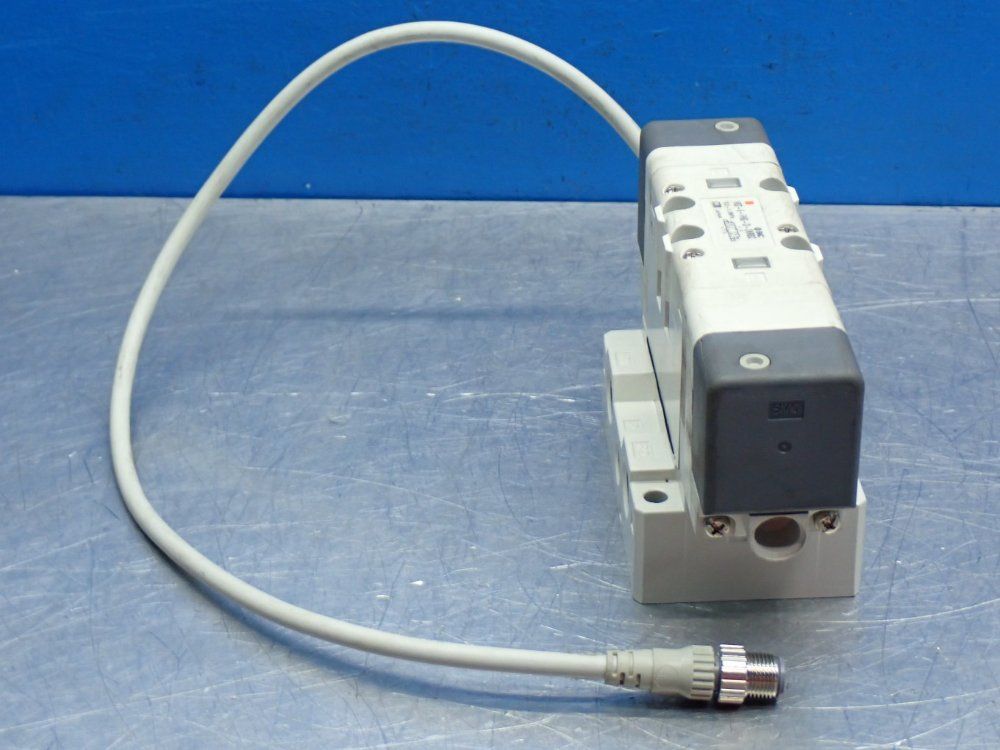 Smc Operational Pressure: 0.15 To 1.0mpa Pneumatic Solenoid Valve - Vq7-6-fhg-d-3ra02sc