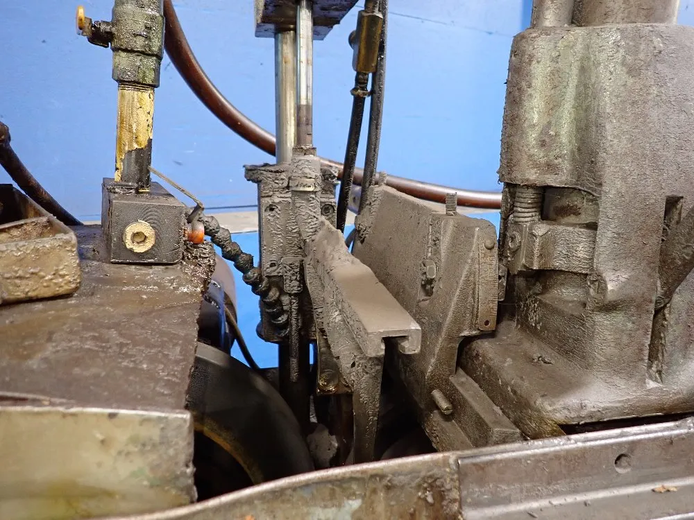 Cincinnati Centerless Grinder