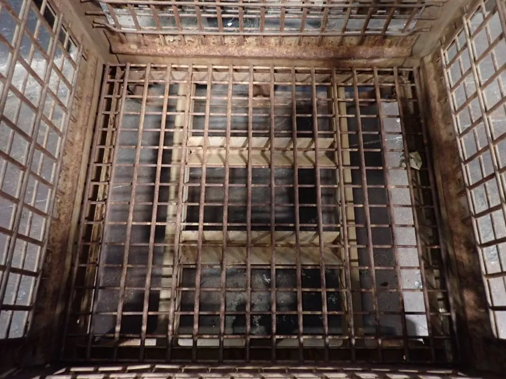 30"x33 1/2"x25" Stackable Wire Basket