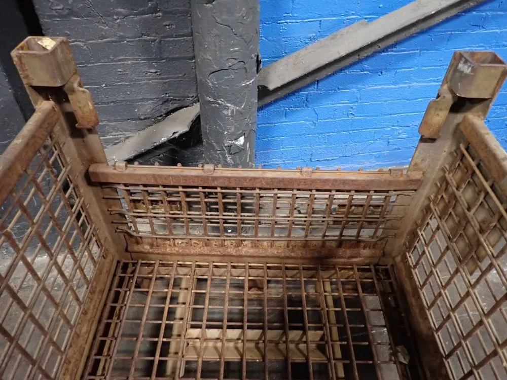 30"x33 1/2"x25" Stackable Wire Basket