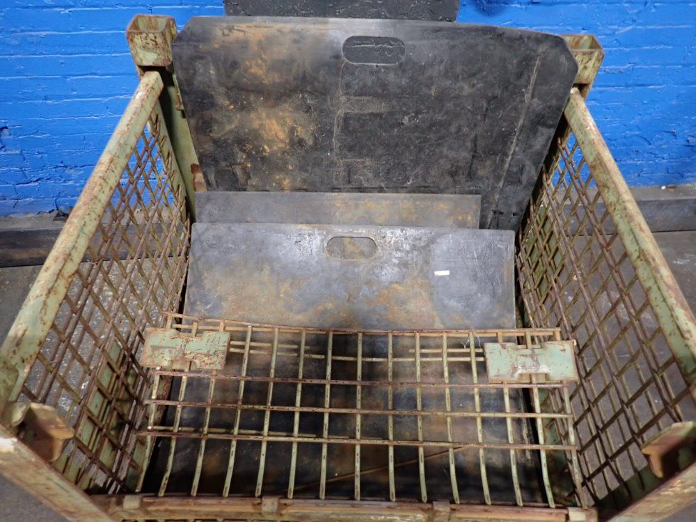 30"x33 1/2"x23" Stackable Wire Basket