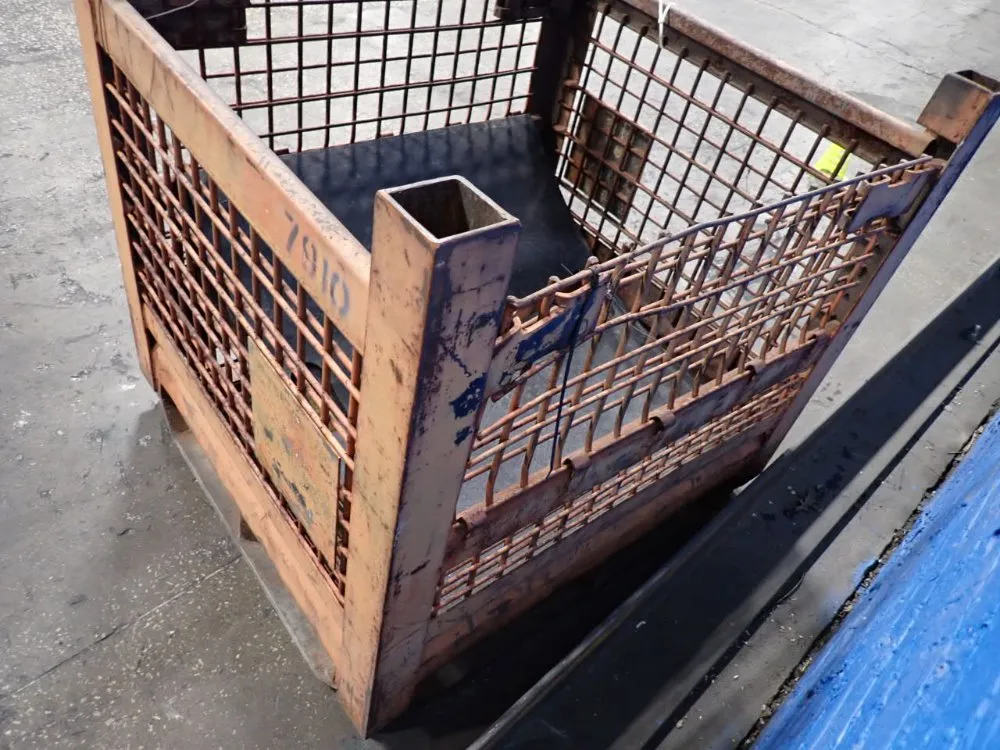 29"x34"x24" Stackable Wire Basket