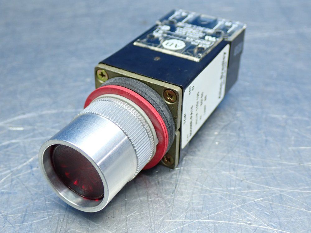 Allen Bradley Illuminated Momentary Contact Push Button Unit - 800mr-pa16ra2