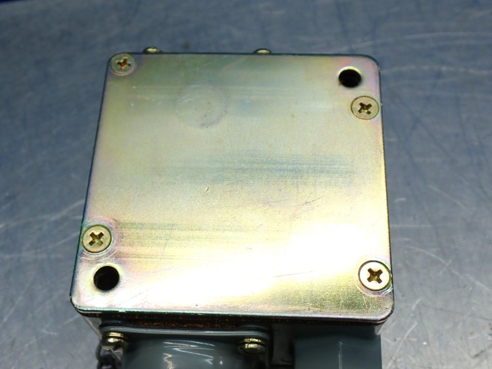 Allen Bradley 6-75psi Pressure Control Switch - 836t-t252j