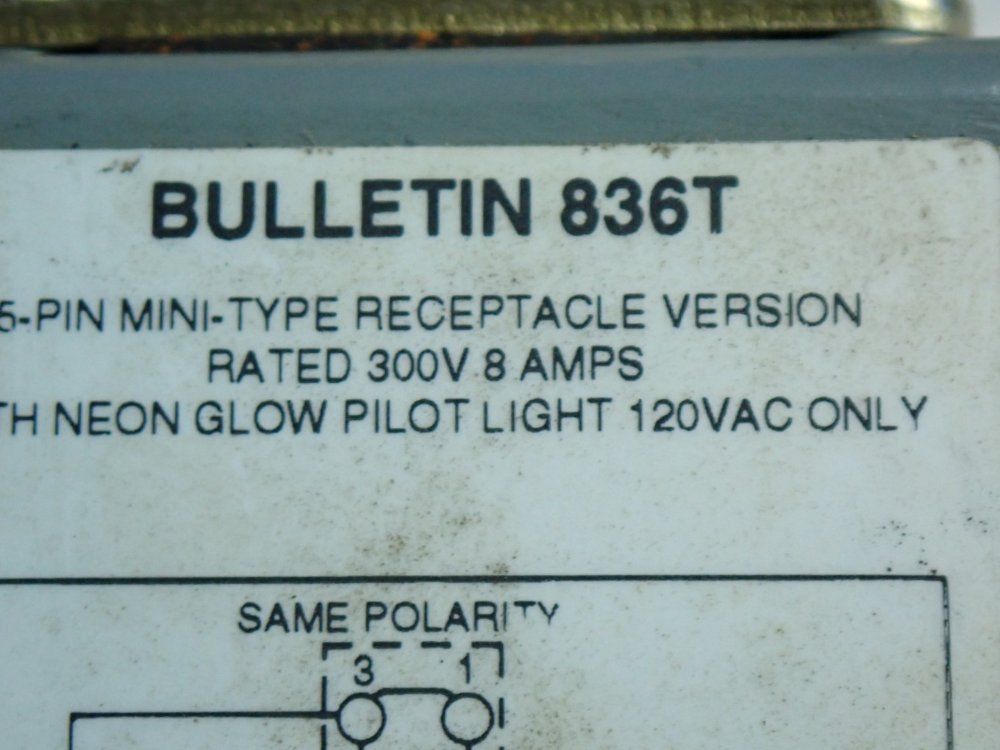 Allen Bradley 6-75psi Pressure Control Switch - 836t-t252j