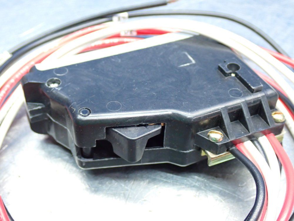 Siemens Circuit Breaker Auxiliary Switch - A02fd64