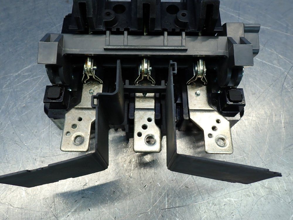 Allen Bradley Disconnect Switch Mechanism - 1494f-d100