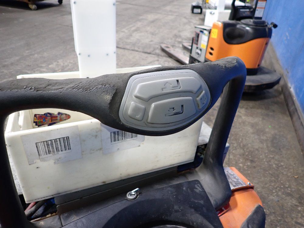 Raymond 5000 Lbs Electrical Pallet Jack - 8410