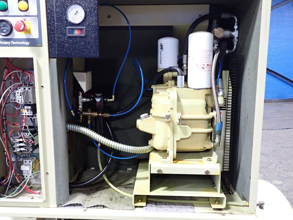 Ingersoll Rand 100 Gal Up6-15ctas-150 W/ Air Compressor - Up6-15ctas-150 W/