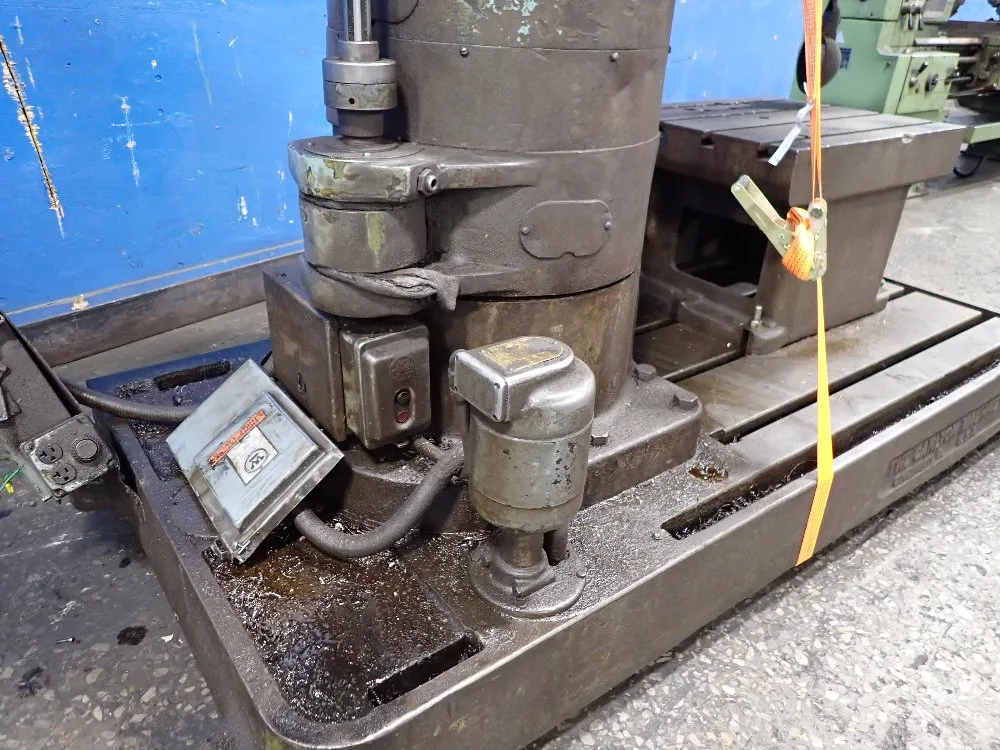 Carlton 4' X 13" Radial Arm Drill