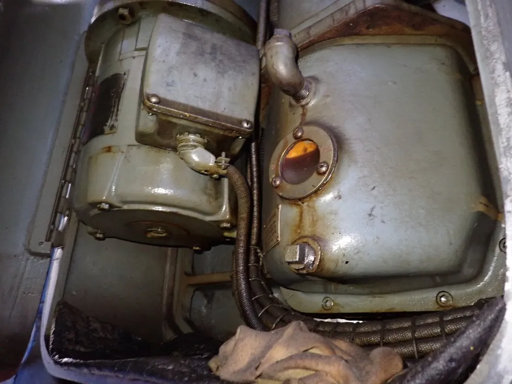 Carlton 4' X 13" Radial Arm Drill